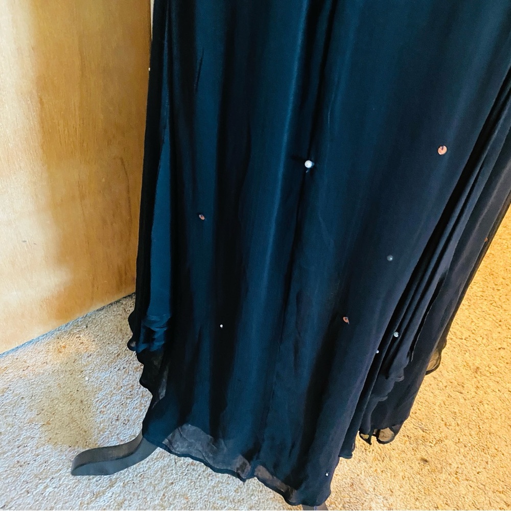 Black Sheer Fitted Feminine Goddess Dress with Sequin & Pearl Accents - Picture 5 of 10